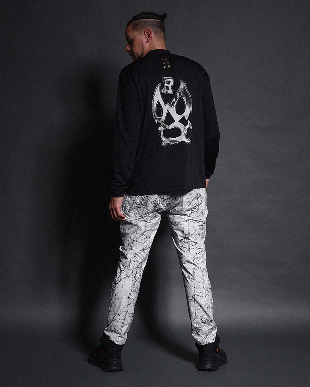 FADE LUCHA L/S CREWNECK TEE
