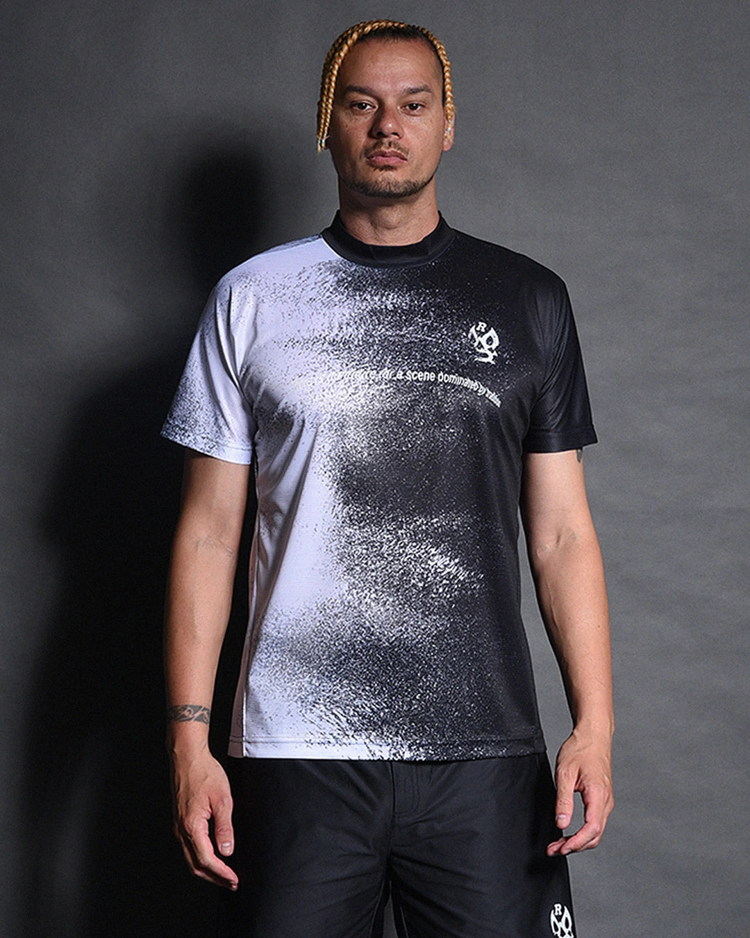 Fade Paint S/S Mockneck Tee