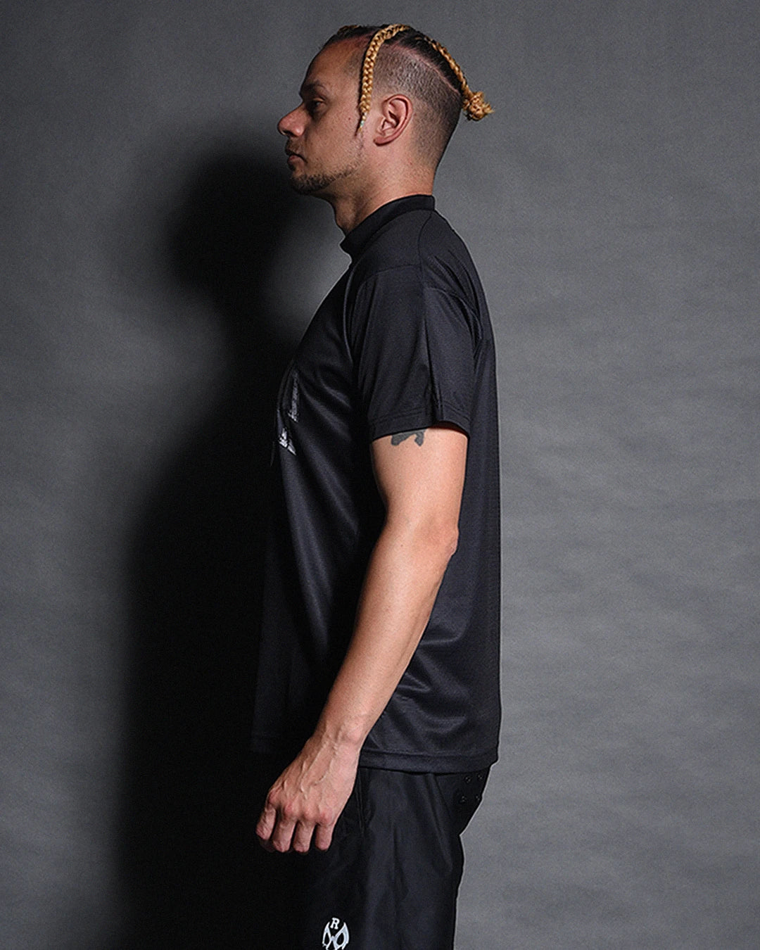 Noisy Logo S/S Mockneck Tee