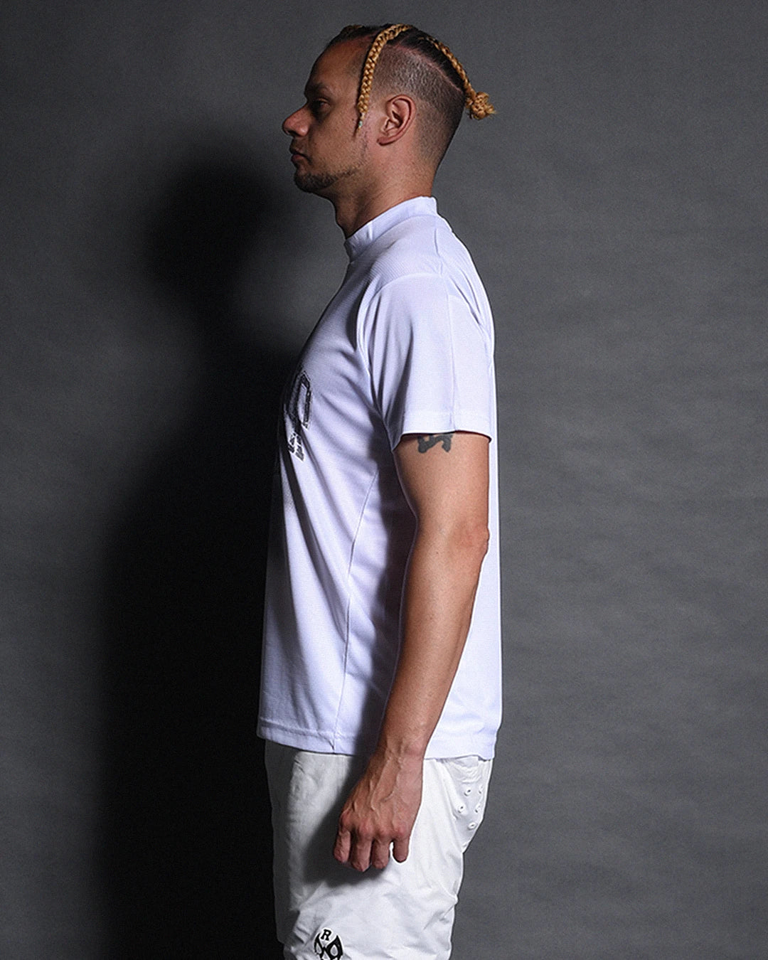 Noisy Logo S/S Mockneck Tee