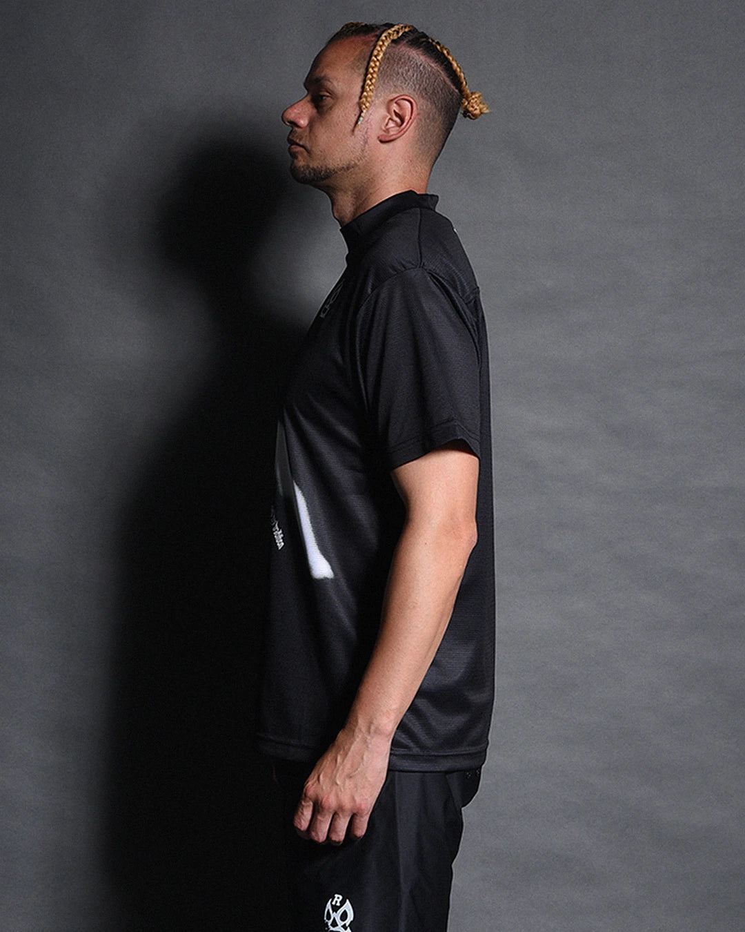 Roar S/S Mockneck Tee
