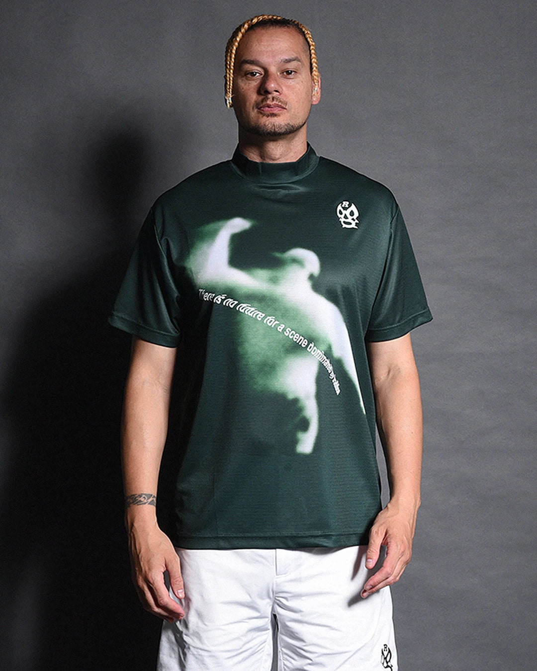 Roar S/S Mockneck Tee